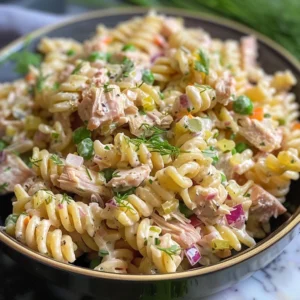 Tuna pasta salad with peas and creamy dressing